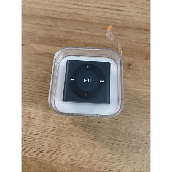 Apple New iPod Shuffle 2nd Generation 2 GB - Black - Picture 1 of 4